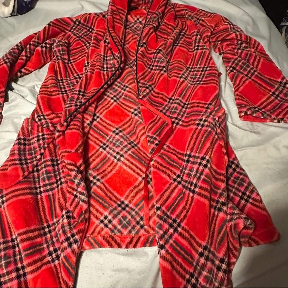 Plaid Red Women's robe